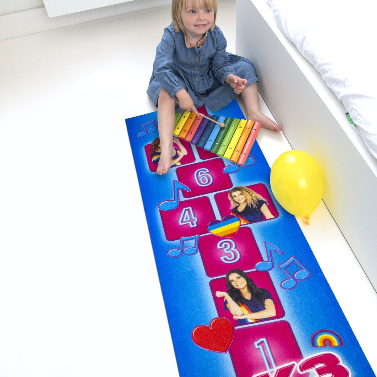 K3 Speelmat - Hinkelmat met Julia, Hanne en Marthe - Vloerkleed  Kinderkamer - Voor Jongens en Meisjes - Kindertapijt K3 - 60X180 cm
