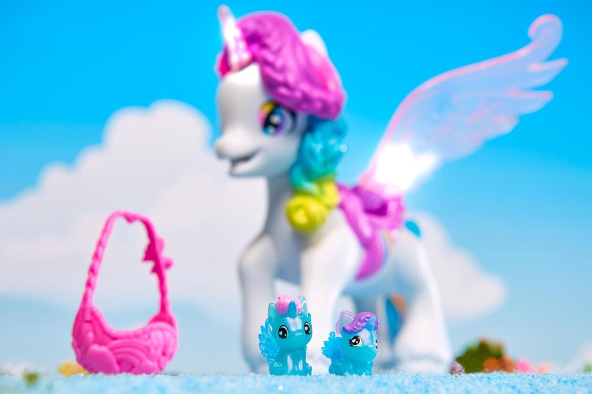 Hatchimals CollEGGtibles - Interactieve Hatchicorn-eenhoorn met slaande vleugels meer dan 60 lichtjes en geluiden en 2 unieke baby's